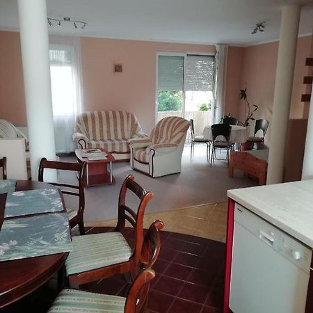 شقة سيغيد  في Rokus Apartman المظهر الخارجي الصورة