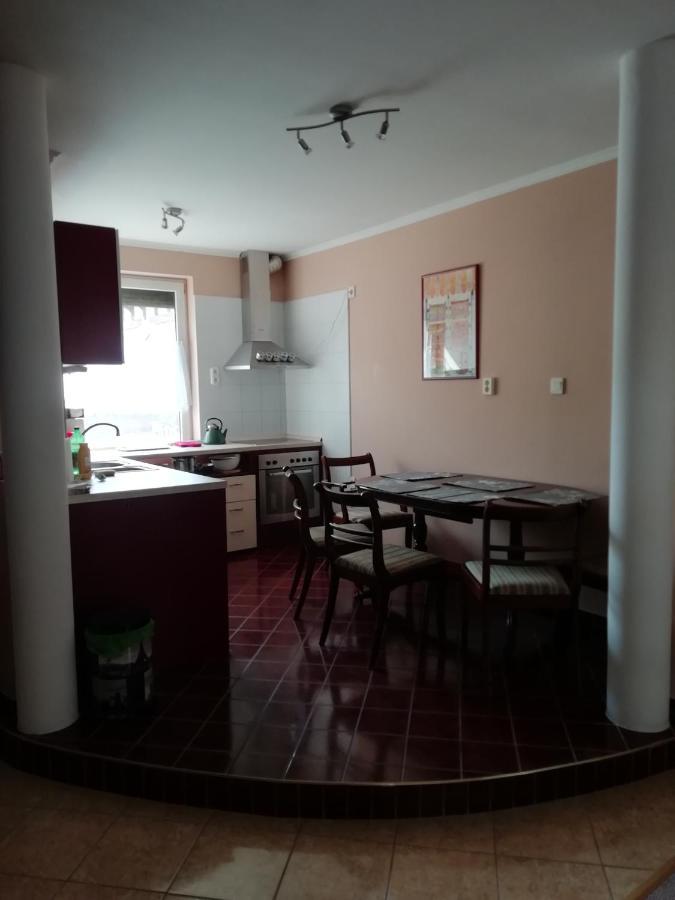 شقة سيغيد  في Rokus Apartman المظهر الخارجي الصورة