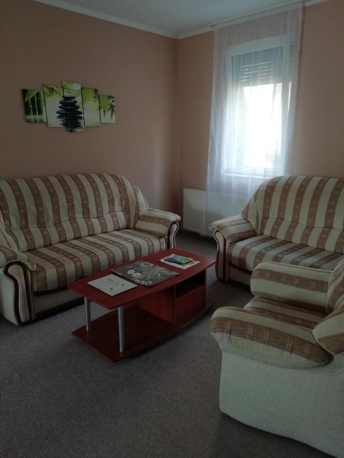 شقة سيغيد  في Rokus Apartman المظهر الخارجي الصورة